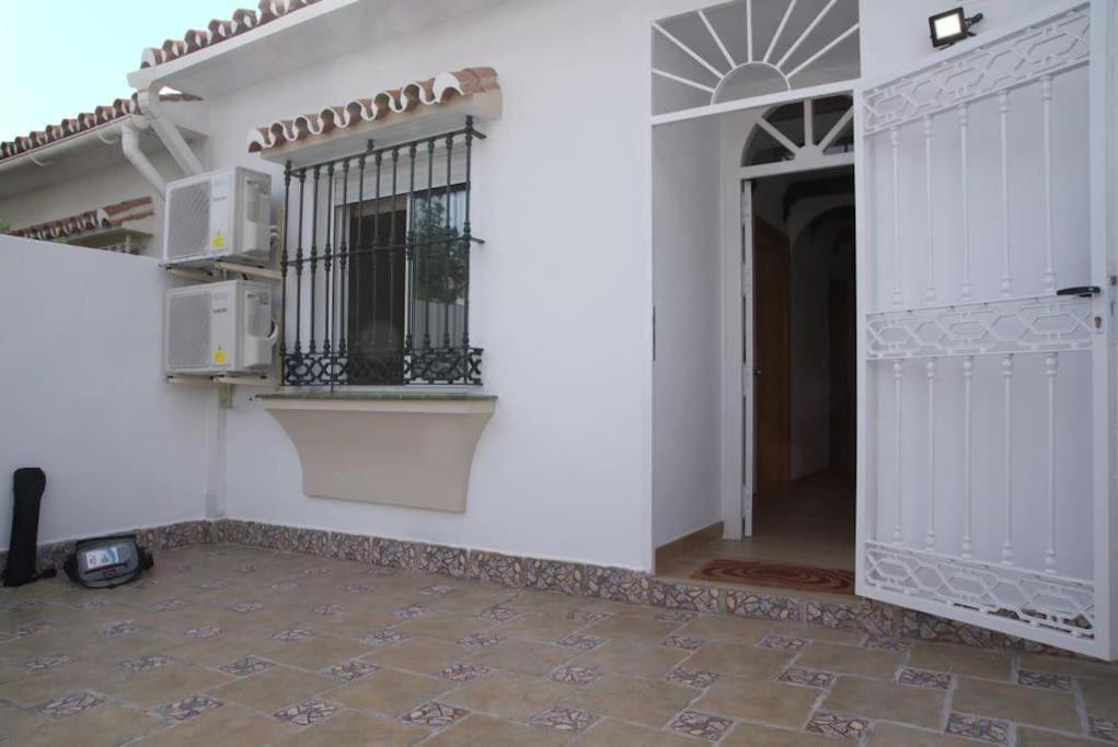 House W Shared Pool, Perfect For Small Families Fuengirola Exterior photo