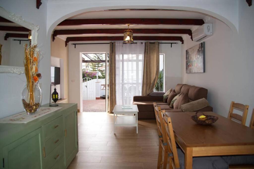 House W Shared Pool, Perfect For Small Families Fuengirola Exterior photo